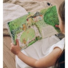 Мишка Бруно в саду